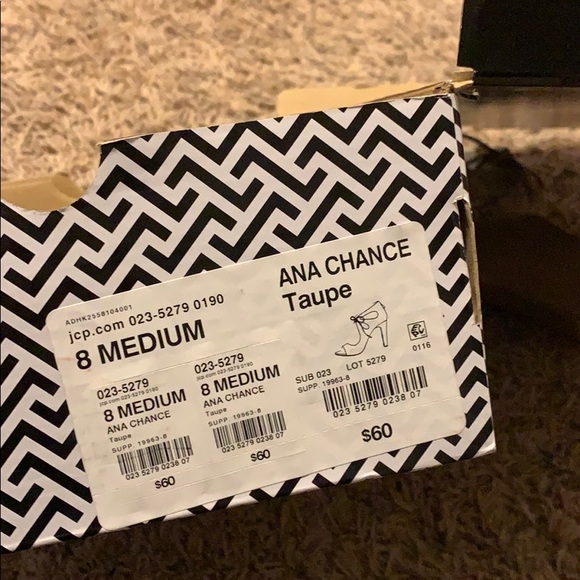 Heeled shoes - Picture 4 of 4